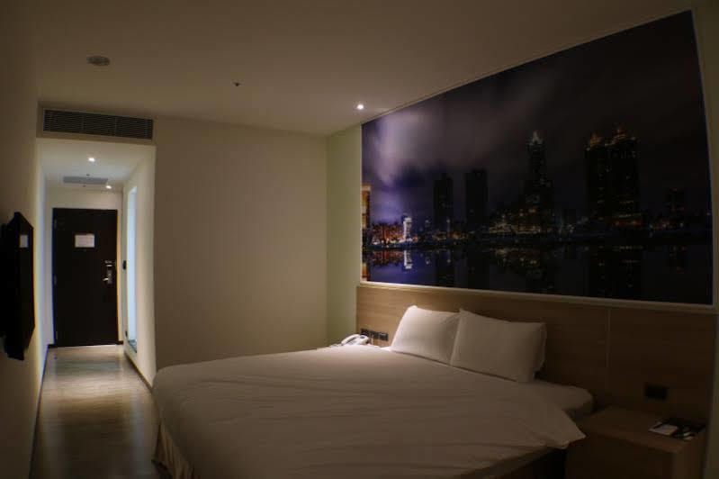 Mingli Hotel Kaohsiung Extérieur photo